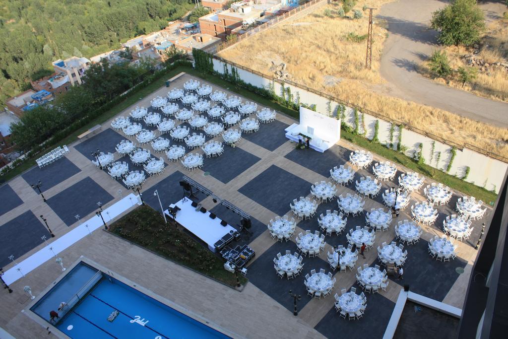Hotel Wyndham Garden Diyarbakır Extérieur photo
